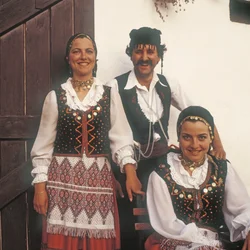 Three Cretans